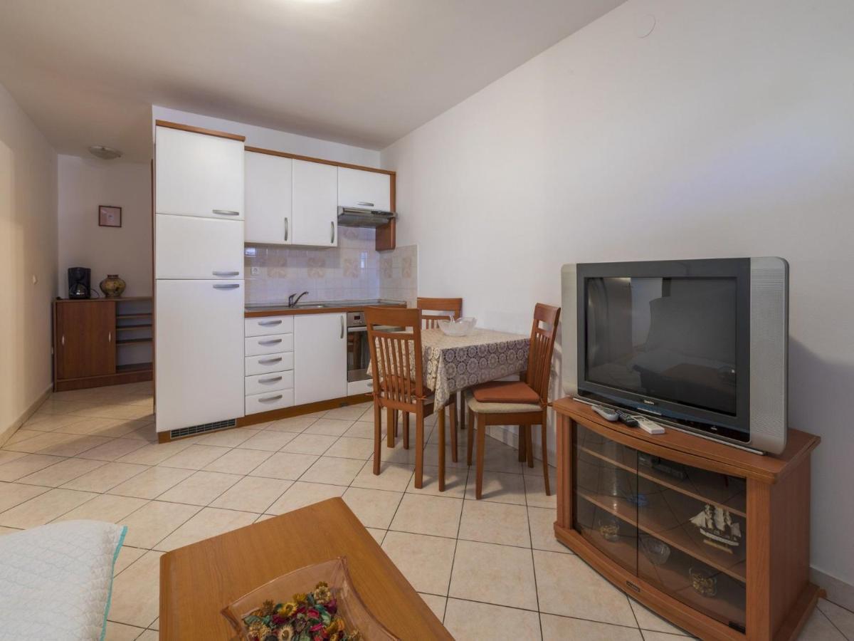 Apartments Dino Цриквеница Экстерьер фото